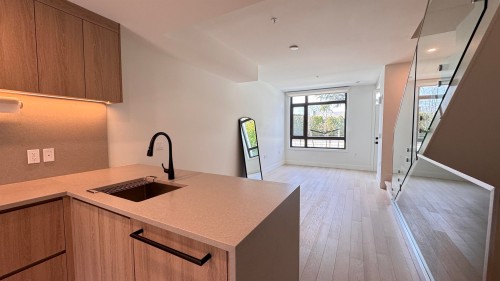 6258 Oak Street, Vancouver, BC 