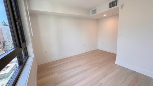 6258 Oak Street, Vancouver, BC 