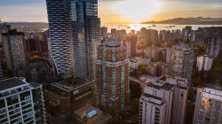 2301-909 Burrard Street Vancouver, BC V6Z 2N2