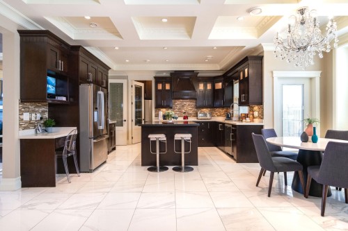 9028 Pinewell Crescent, Richmond, BC 