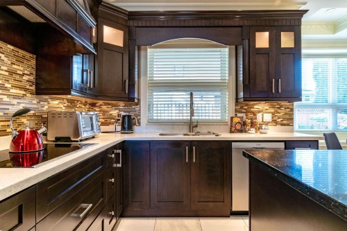 9028 Pinewell Crescent, Richmond, BC 