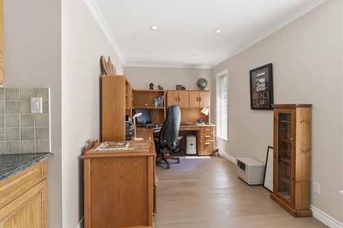 2465 Berton Place, North Vancouver, BC 