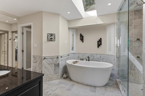 2465 Berton Place, North Vancouver, BC 