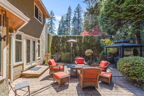 2465 Berton Place, North Vancouver, BC 