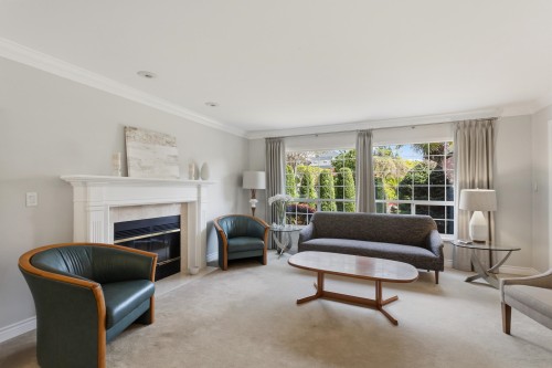 2465 Berton Place, North Vancouver, BC 
