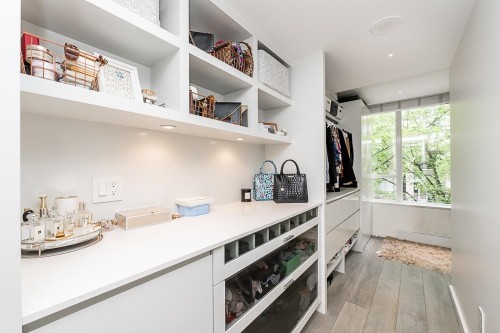 938 Beatty Street, Vancouver, BC 