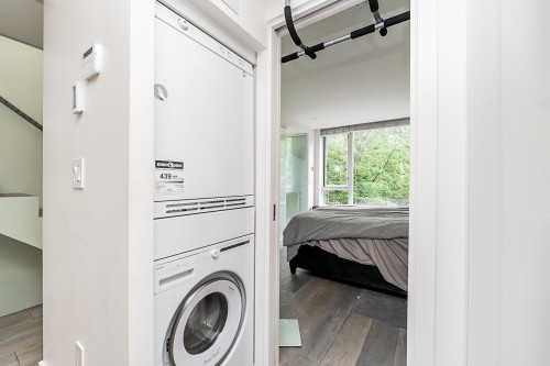 938 Beatty Street, Vancouver, BC 
