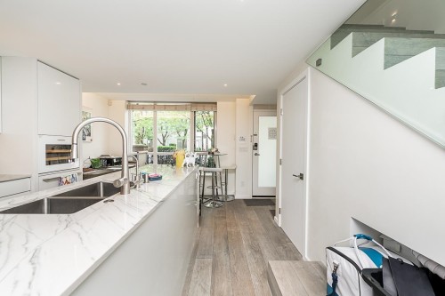 938 Beatty Street, Vancouver, BC 