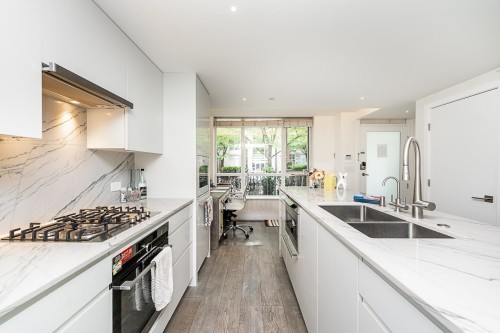 938 Beatty Street, Vancouver, BC 