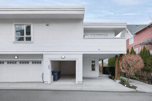 202-260 Ewen Avenue, New Westminster, BC 
