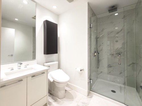 922 15Th Avenue W, Vancouver, BC 