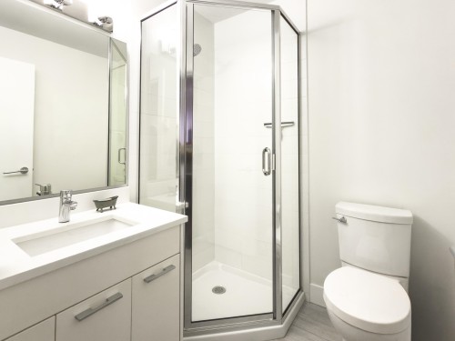 922 15Th Avenue W, Vancouver, BC 