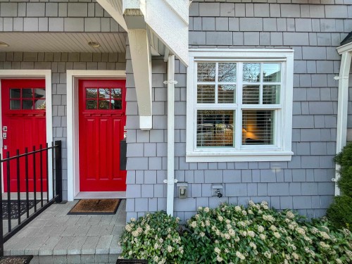 922 15Th Avenue W, Vancouver, BC 