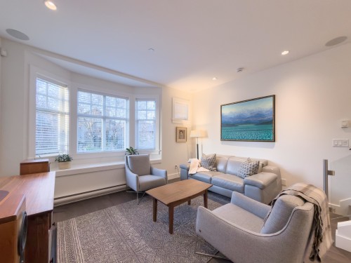 922 15Th Avenue W, Vancouver, BC 