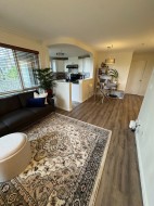 304-6833 Village Green Burnaby, BC V5E 4M1