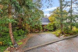 713 St. James Road E North Vancouver, BC V7K 1G9