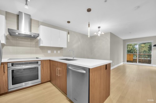 416-7131 Stride Avenue  Burnaby, BC V3N 0E3