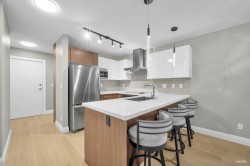 416-7131 Stride Avenue Burnaby, BC V3N 0E3