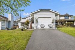 875 Porteau Place  North Vancouver, BC V7H 2P8
