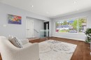 219 26Th Street E, North Vancouver, BC 