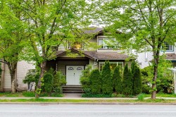 11861 240 Street Maple Ridge, BC V4R 1M7