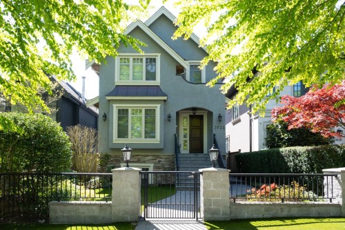 3522 21St Avenue W, Vancouver, BC 