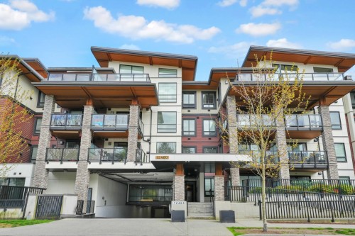 304-12460 191 Street  Pitt Meadows, BC V3Y 2J2