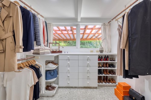 466 Kings Road E, North Vancouver, BC 