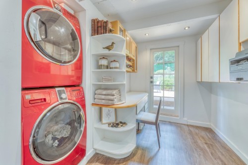 466 Kings Road E, North Vancouver, BC 
