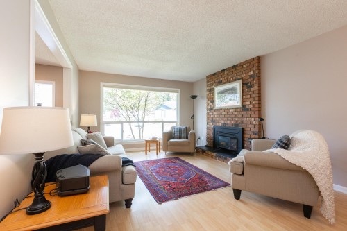 1884 Bluff Way, Coquitlam, BC 