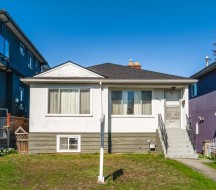 3383 Wellington Avenue  Vancouver, BC V5R 4Y3