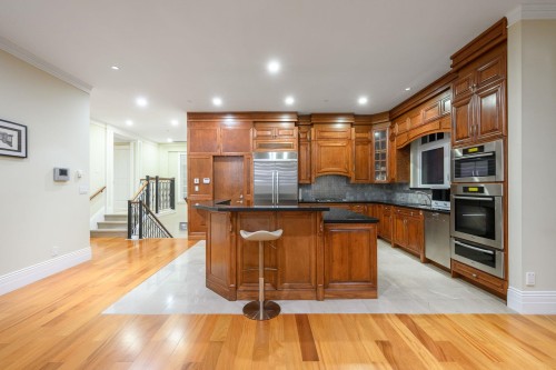 2420 Halston Court, West Vancouver, BC 