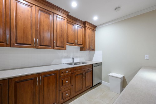 2420 Halston Court, West Vancouver, BC 