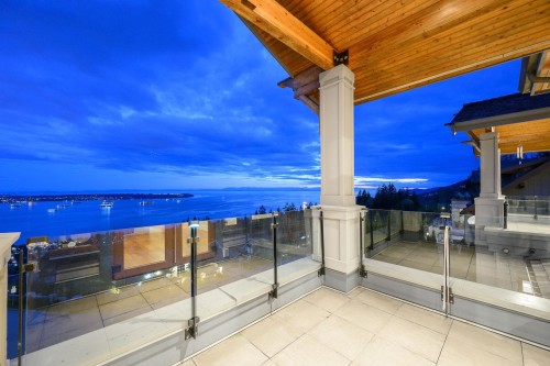 2420 Halston Court, West Vancouver, BC 