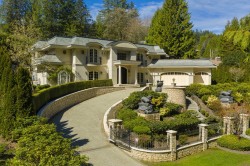 397 Southborough Drive  West Vancouver, BC V7S 1M3