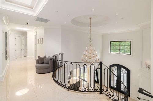 397 Southborough Drive, West Vancouver, BC 