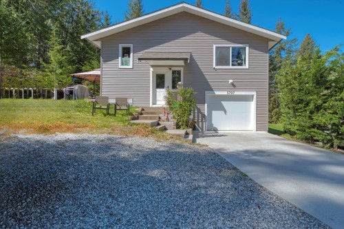 5799 Sandy Hook Road, Sechelt, BC 