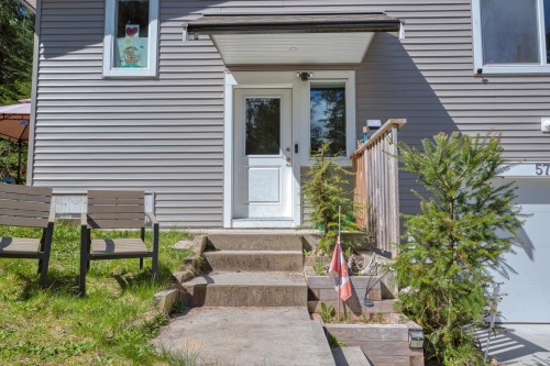 5799 Sandy Hook Road, Sechelt, BC 