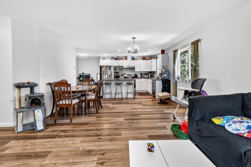 5799 Sandy Hook Road, Sechelt, BC 