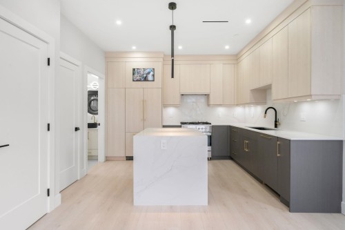 3274 44Th Avenue E, Vancouver, BC 