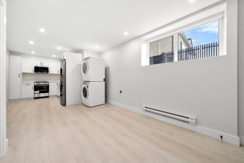 3274 44Th Avenue E, Vancouver, BC 