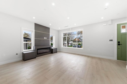 3274 44Th Avenue E, Vancouver, BC 