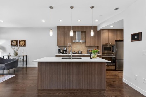 621 14th Street  West Vancouver, BC V7T 0A4