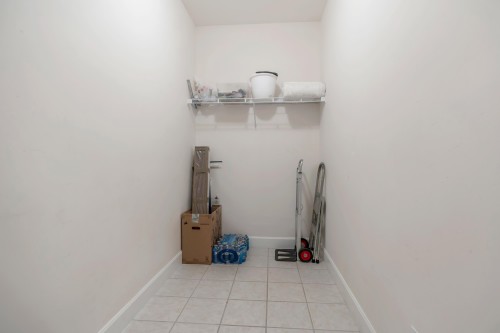 417-4280 Moncton Street, Richmond, BC - Indoor