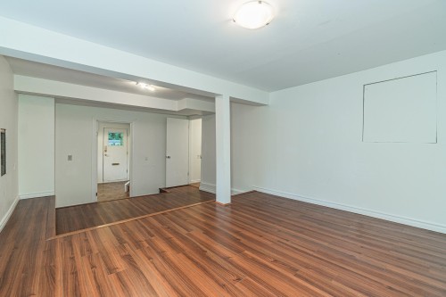 5725 Cranley Drive, West Vancouver, BC 