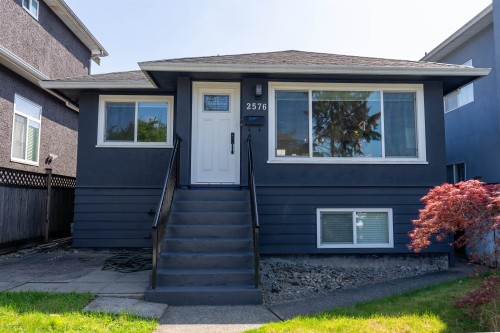 2576 27Th Avenue E, Vancouver, BC 