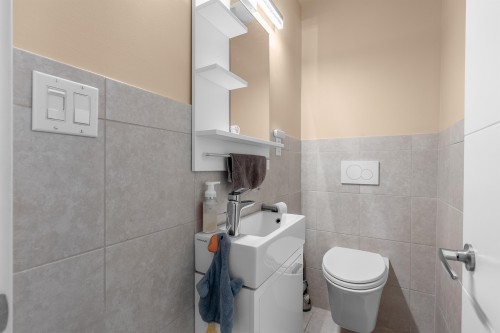 2576 27Th Avenue E, Vancouver, BC 