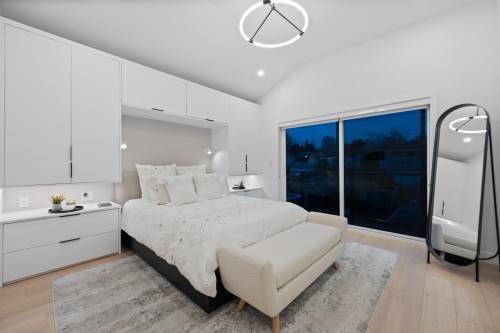 1440 17Th Avenue E, Vancouver, BC 