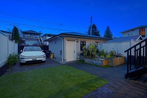 1440 17Th Avenue E, Vancouver, BC 