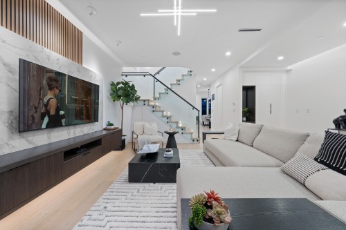 1440 17Th Avenue E, Vancouver, BC 
